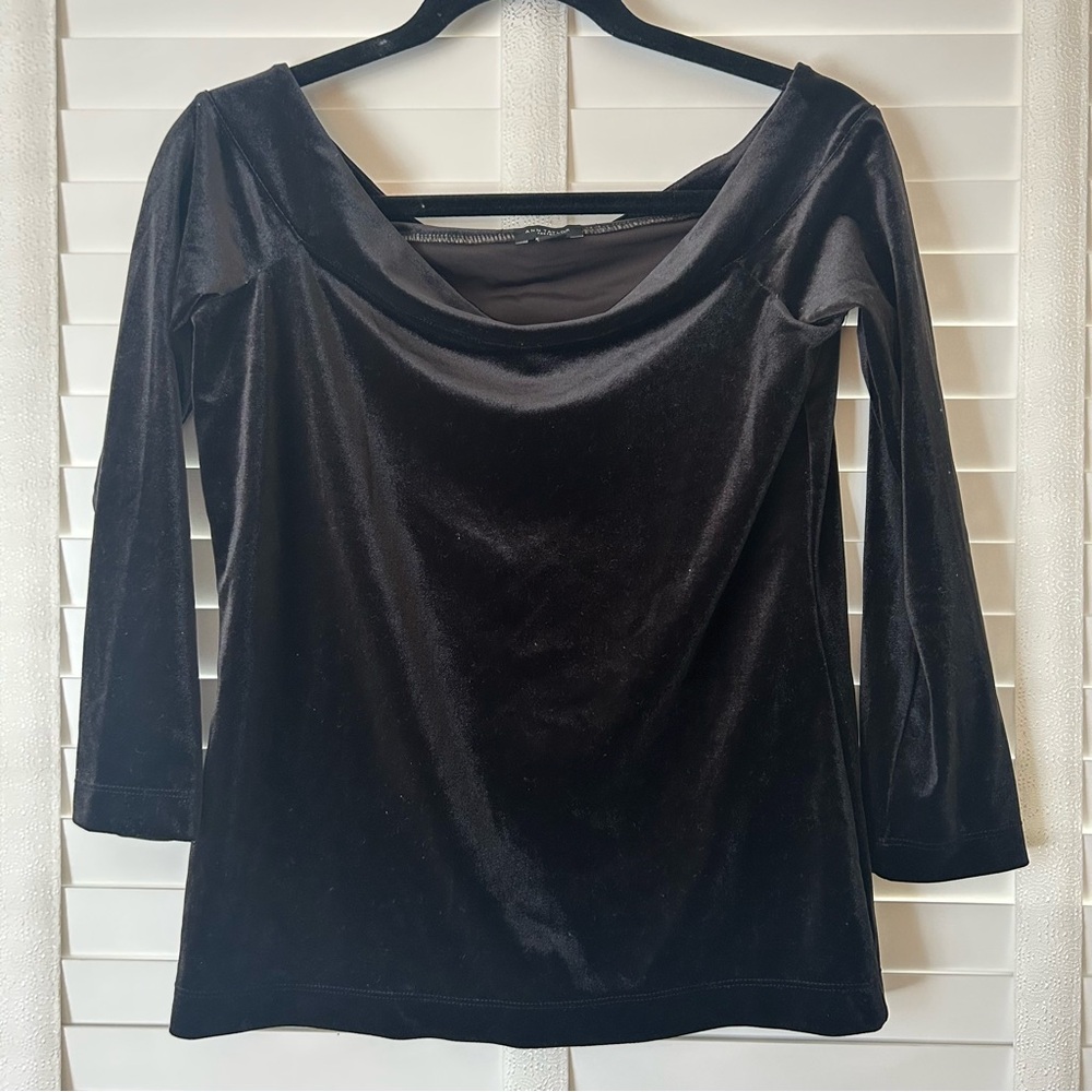 Ann Taylor Top Blouse Black Velvet 3/4 Sleeves Boat Neck Dressy Small